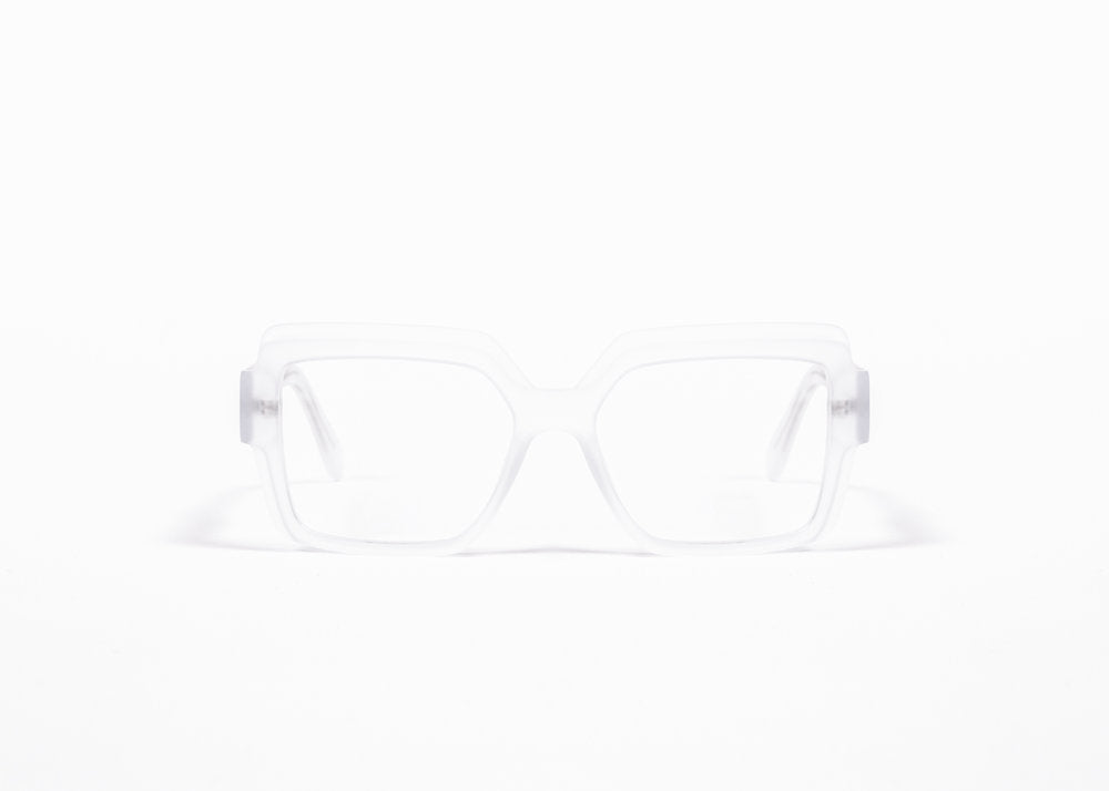 C05 Milky White (ISCHIA C05) / 53