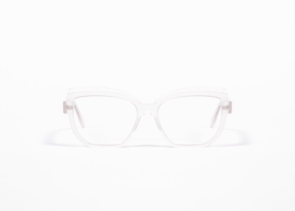 C01 Milky White (CAPRI C01) / 54