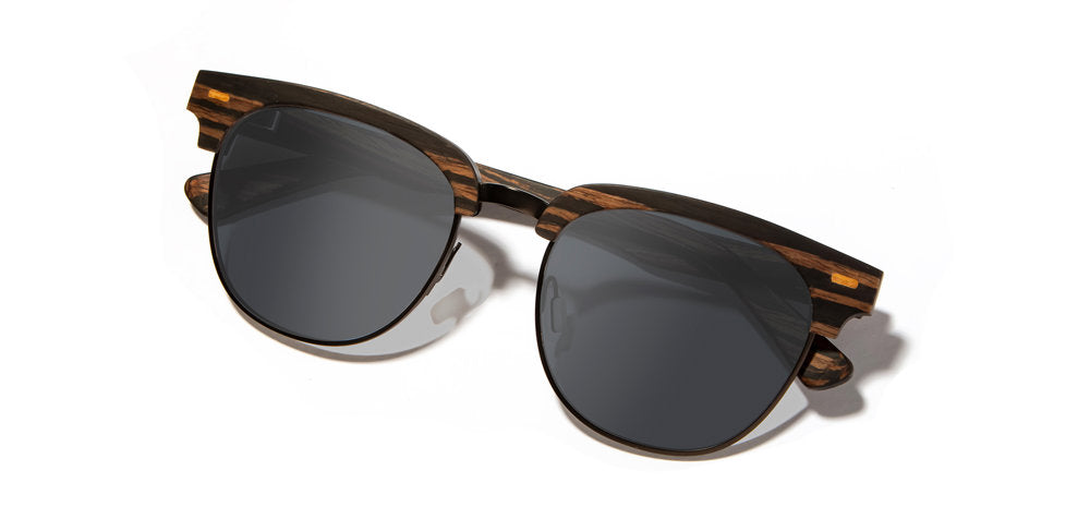 Striped Ebony Grey Polarized (WOESEGP) / 52
