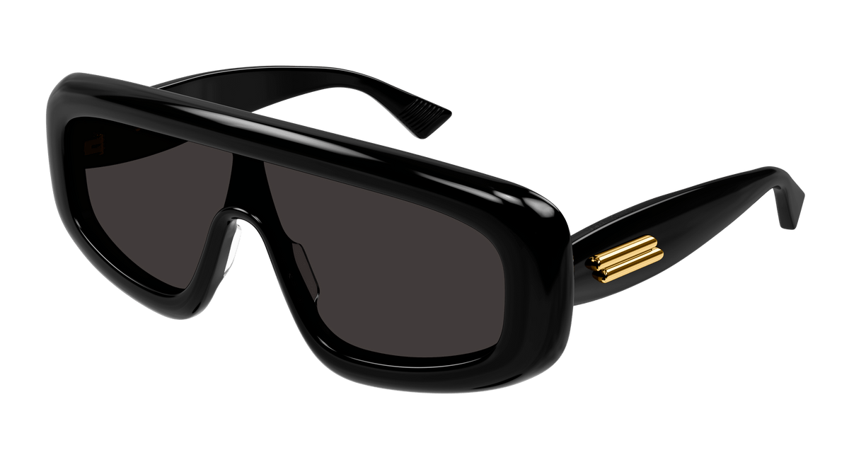 Black (001) / N/A