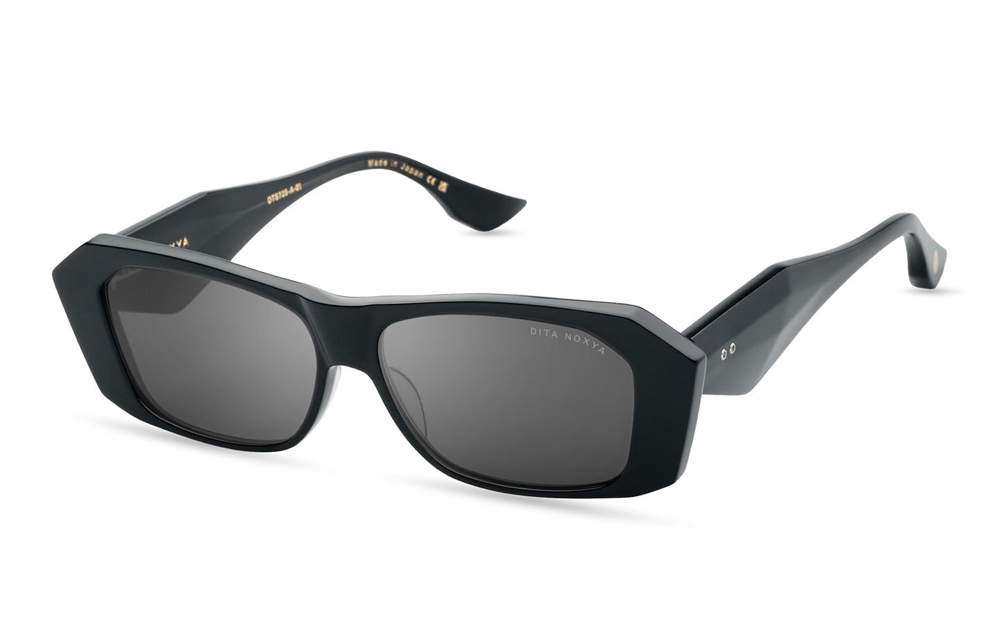 Black Glass (59330) / 57 | 1