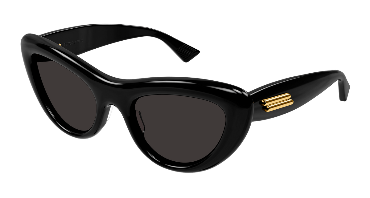 Black (001) / 53